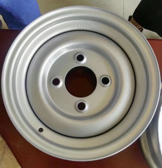 三輪摩托車鋼圈修理